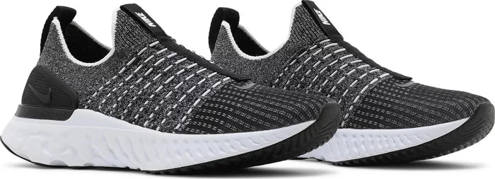 Women’s Nike React Phantom Run Flyknit 2 'Carbon'