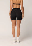 LEVATE SIGNATURE SHORTS - BLACK